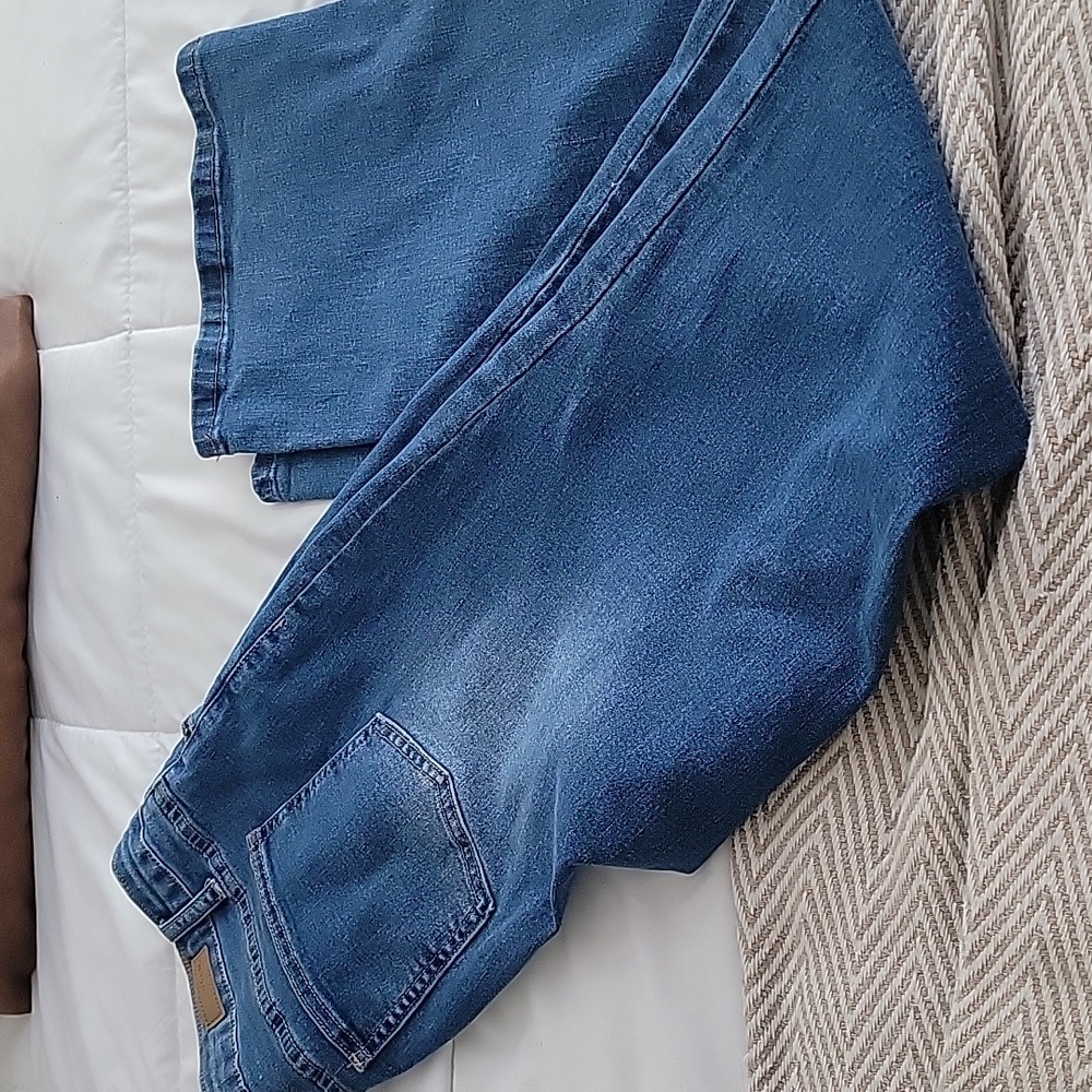 Classic Blue Women's Jeans